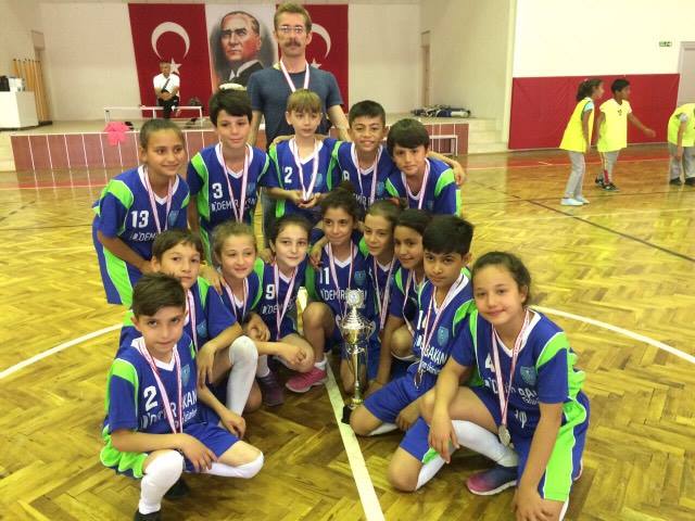 24 MAYIS İLKOKULU'NUN ZAFERİ   