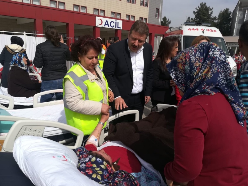 AK Parti Denizli İl Başkanı Necip Filiz deprem bölgesine gitti