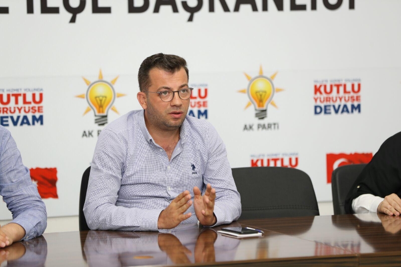 AK Parti Pamukkale İlçe Başkanı Uğur Gökbel’den 24 Kasım mesajı:  ÖĞRETMENLERİMİZİN HAKKI ÖDENMEZ!