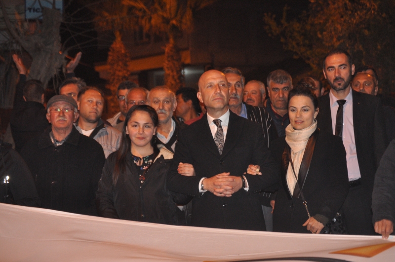 AŞAĞI MAHALLE’DEN ÖZBAŞ’A DAVULLU ZURNALI KARŞILAMA