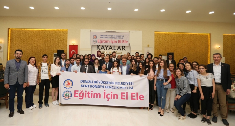 Başkan Osman Zolan:  “Ülkemize ve bayrağımıza sahip çıkacaksınız