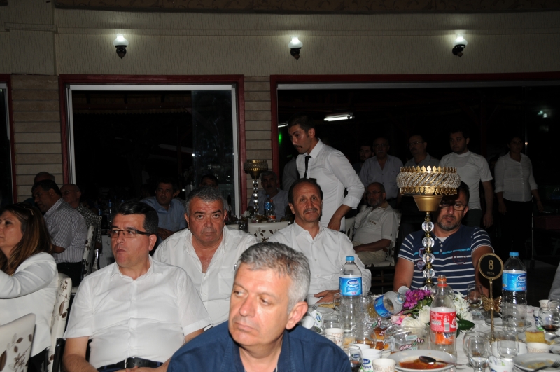 “BİZİ BİZ YAPAN DEĞERLERİMİZİ TERK ETTİK”