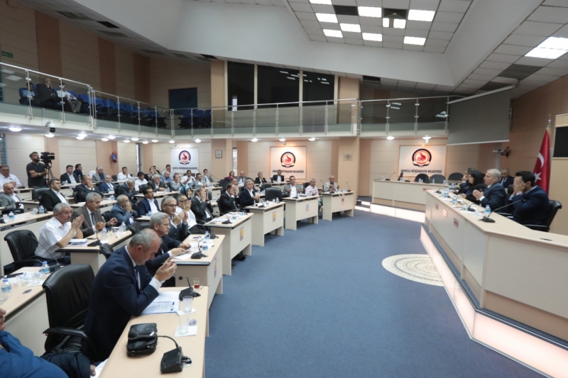 Büyük Şehir Meclisinde 