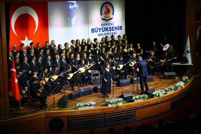 Büyük Ustayı Türkülerle Andılar