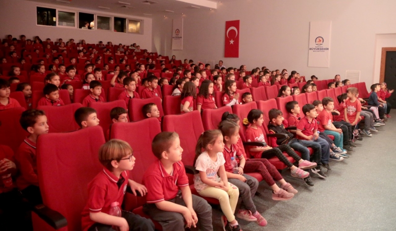 Büyükşehir'den çocuklara özel Tiyatro Şenliği