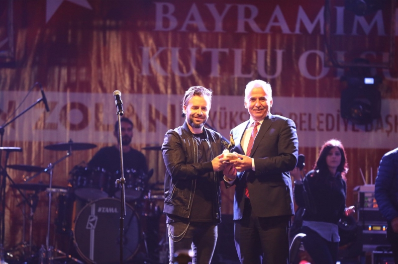 Denizli, cumhuriyet coşkusunu Büyük şehir ile yaşadı.