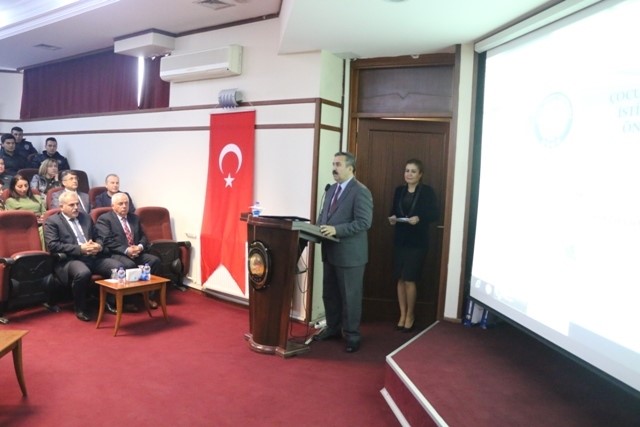 Denizli Emniyet Müdürlüğünden ‘İhmal ve İstismarın Önlenmesi’ konusunda seminer