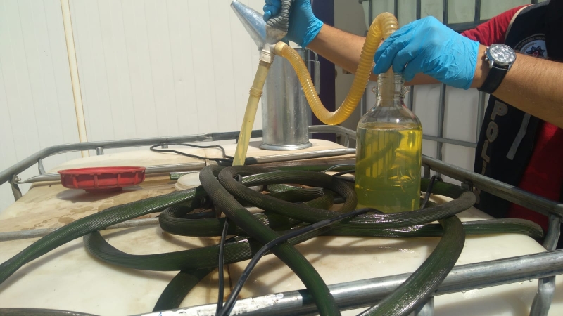 Denizli Emniyet Müdürlüğü görevlileri tarafından ilimizde Akaryakıt Kaçakçılığı suçunu işlemek isteyen şahıs ve organizasyonlara yönelik yakalama çalışması yapıldı.