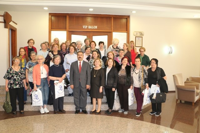 Denizli Emniyet Müdürü Sayın Mevlüt DEMİR, İçişleri Bakanlığı Mensupları Eşleri Eğitim Kültür ve Dayanışma Vakfı Üyeleri ile Buluştu.