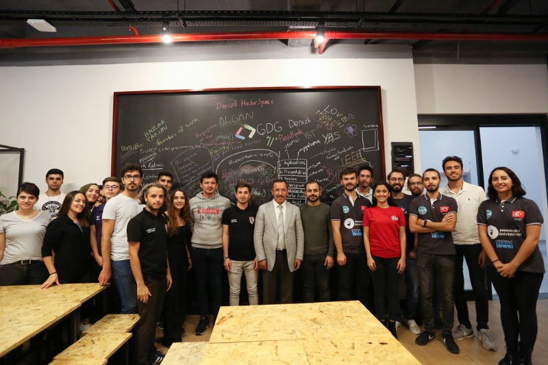 “Denizli HACKERSPACE” Ortak Çalışma Alanı Yenilenen Yüzüyle Hizmete Açıldı