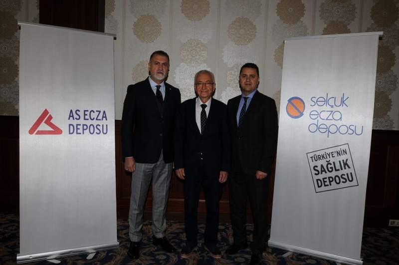 Denizlili eczacılar mesleki gelişim toplantısında bir araya geldi