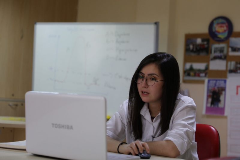 Eğitim için El Ele'de online eğitim