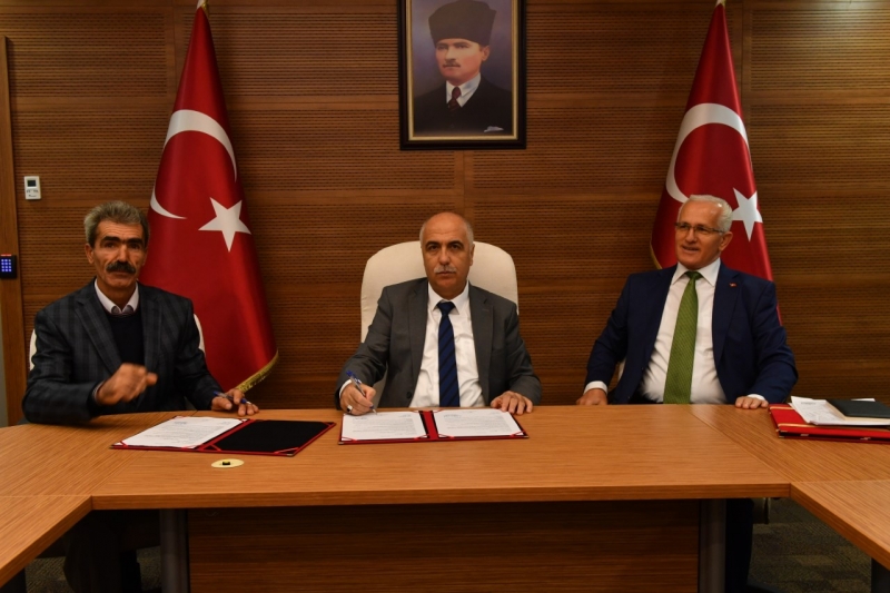 Eğitime Hayırsever Katkısı Devam Ediyor