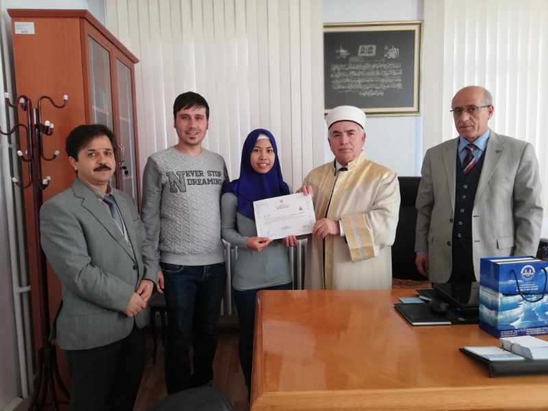 Endonezyalı Widianti Müslüman Oldu