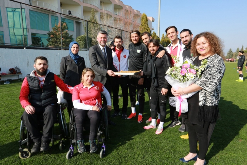 Engelliler Meclisi’nden Denizlispor’a ziyareti