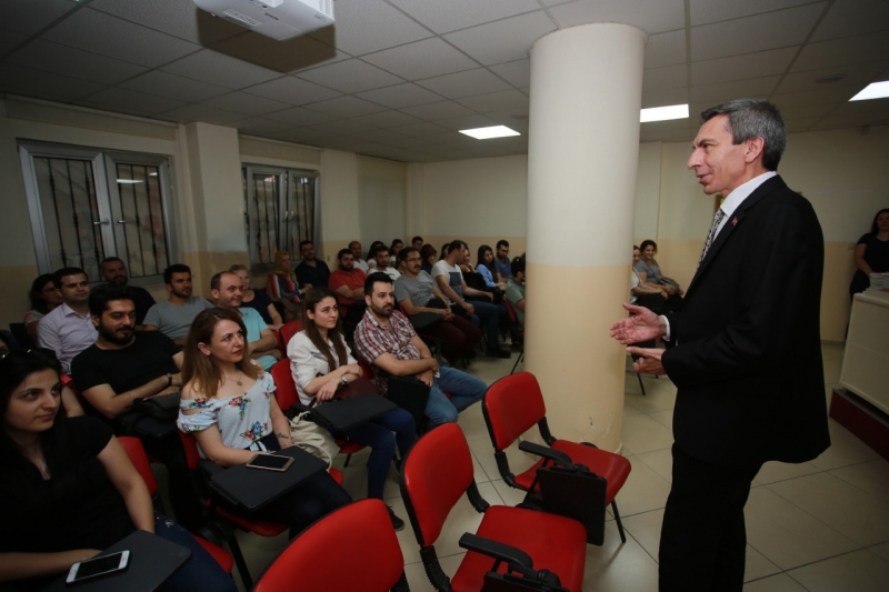 Evlenmeyi düşünenlerin ilk adresi Evlilik Okulu