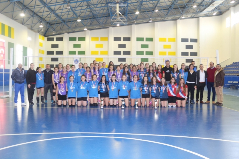 FİLEDE YILDIZLAR YARIŞTI