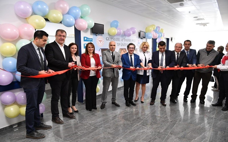 GELENEKSEL VE TAMAMLAYICI TIP ÜNİTESİ TÖRENLE AÇILDI