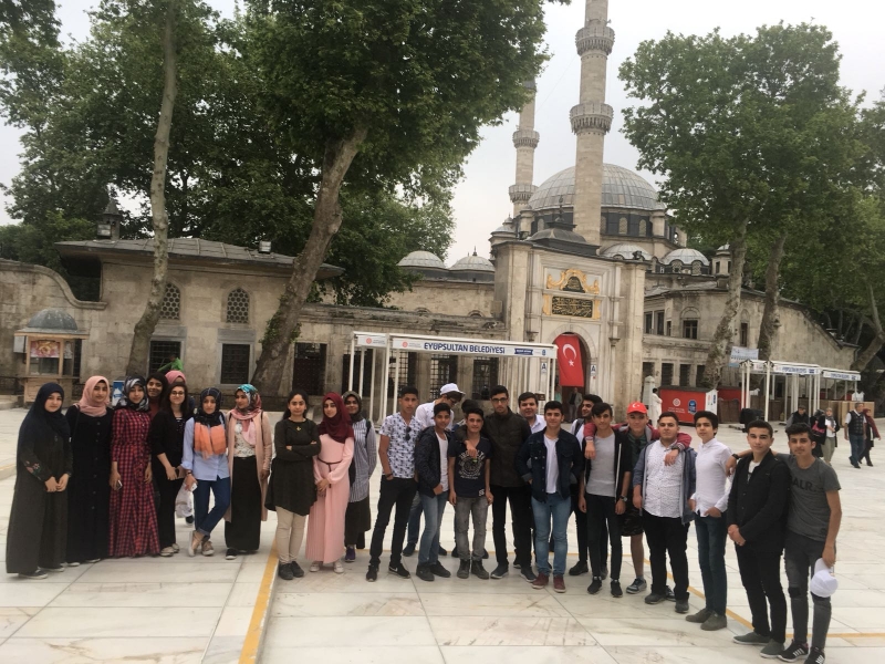 Gençlerin anlamlı programına Başkan Özbaş’tan büyük jest