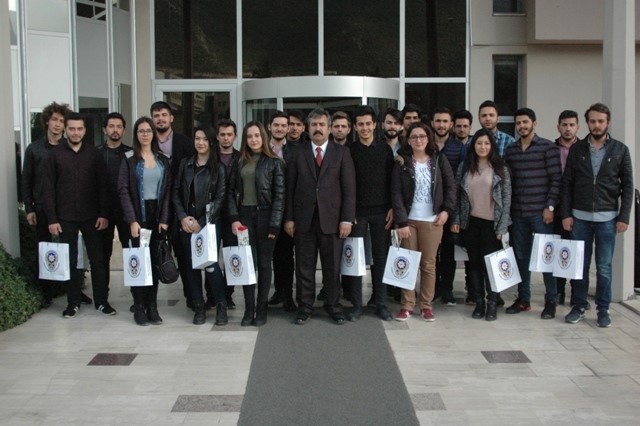 İL EMNİYET MÜDÜRÜMÜZ SAYIN MEVLÜT DEMİR PAMUKKALE ÜNİVERSİTESİ ÖĞRENCİLERİ İLE KAHVALTIDA BULUŞTU