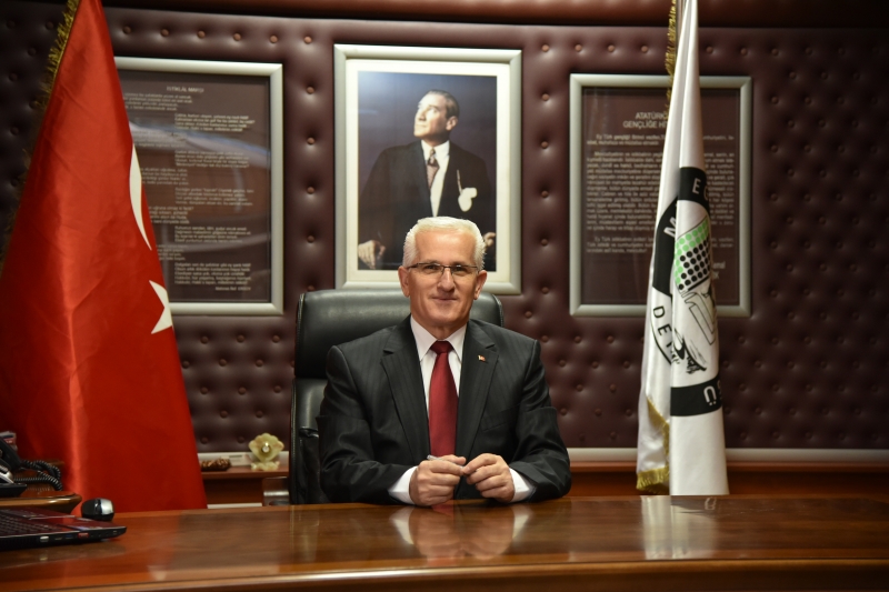 İl Milli Eğitim Müdürü Mahmut Oğuz’un 2018 Yüksek Öğretim Kurumları Sınavı Mesajı  