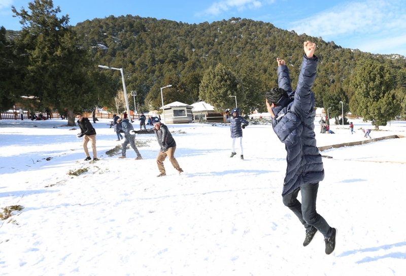 İlk Defa Kara Dokundular