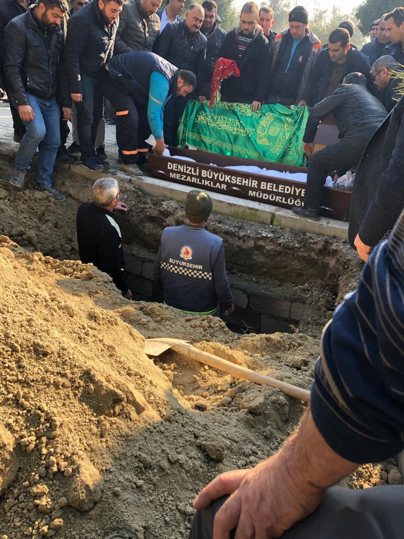 İNTİHAR EDEN GENÇ KADIN TOPRAĞA VERİLDİ