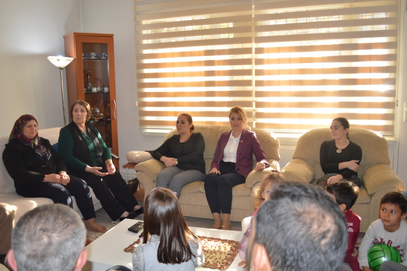   Şeniz Süzek Doğan  Kendi Mahallesinden Başladı