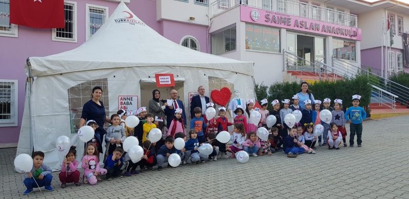 KENDİLERİ KÜÇÜK YÜREKLERİ BÜYÜK!