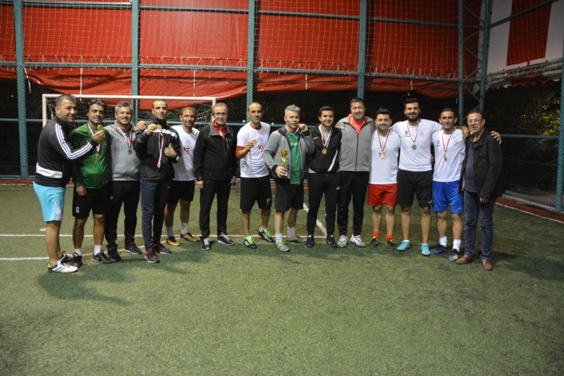 MERKEZEFENDİ CUMHURİYET KUPASI SAHİBİNİ BULDU