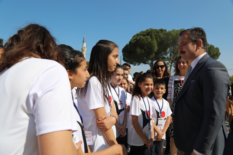 Minikler Bilime Göz Kırptı