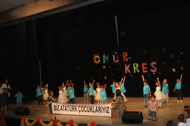 ÖMÜR KREŞ'İN MUHTEŞEM YIL SONU GÖSTERİSİ