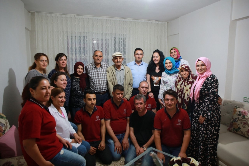 Mucizenin adı: Sevgi Eli