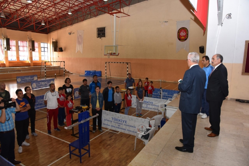 Öğrencilere Sportif Yetenek Taraması Yapılıyor