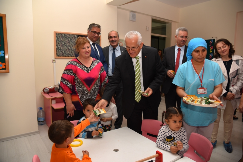 OKULLARIMIZDA KURU ÜZÜM DAĞITIMI BAŞLADI