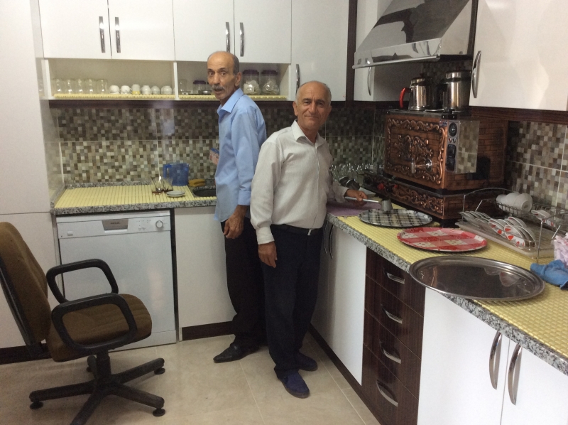 ON NUMARA BİR ÇAY OCAĞI