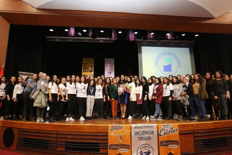 Pamukkale Üniversitesi Öğretmen Adayları Bir Dilek Yetmez Dedi