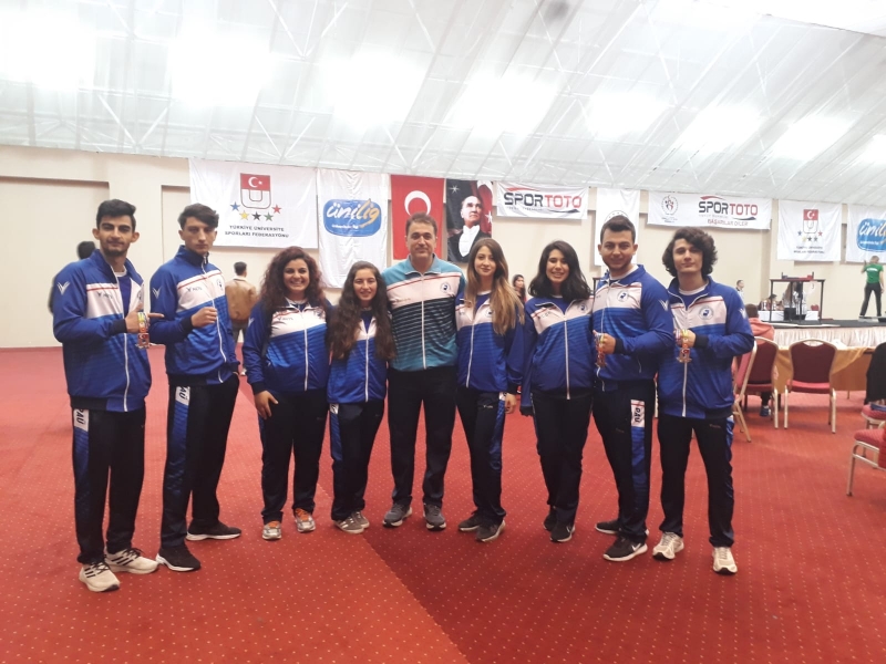 PAÜ Öğrencileri Bilek Güreşi Şampiyonası’ndan Madalyayla Döndü