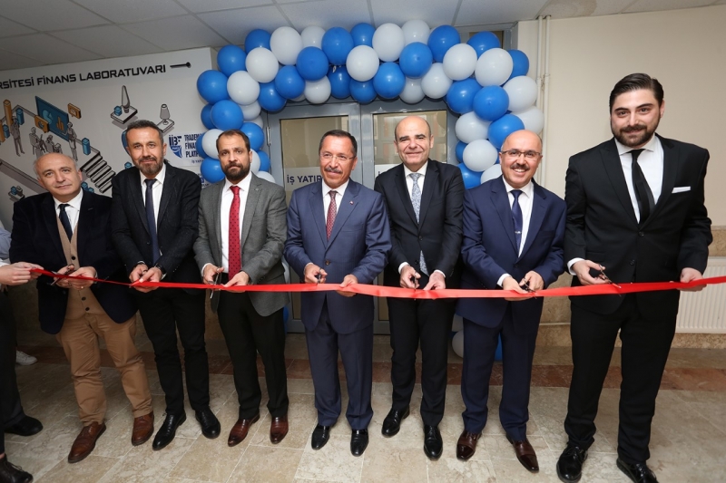 PAÜ’de Finans Laboratuvarı Açıldı