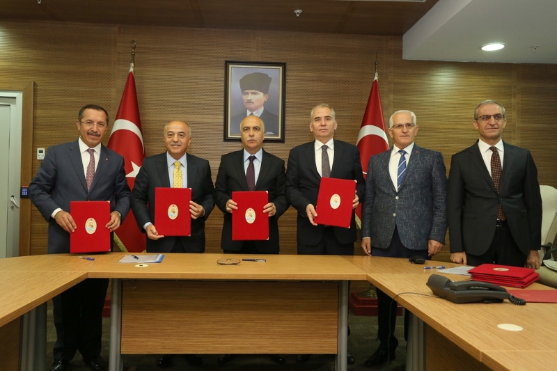 PAÜ’den Eğitime Büyük Destek