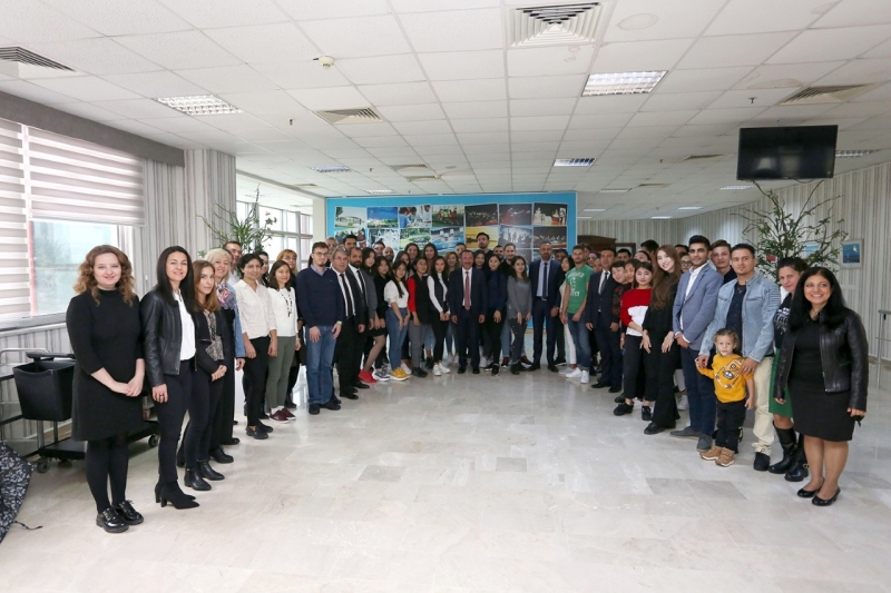 Rektör Bağ, Yabancı Öğrencilerle Öğle Yemeğinde Bir Araya Geldi