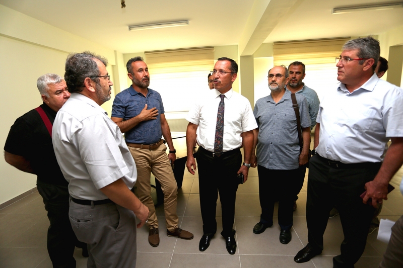 REKTÖR BAĞ YATAĞANI ZİYARET ETTİ