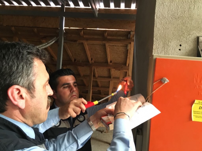 Sarayköy’de 12 asansöre mühür