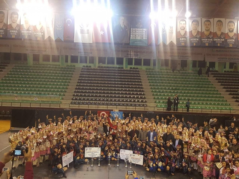 Sarayköylü sporcular dereceleri topladı