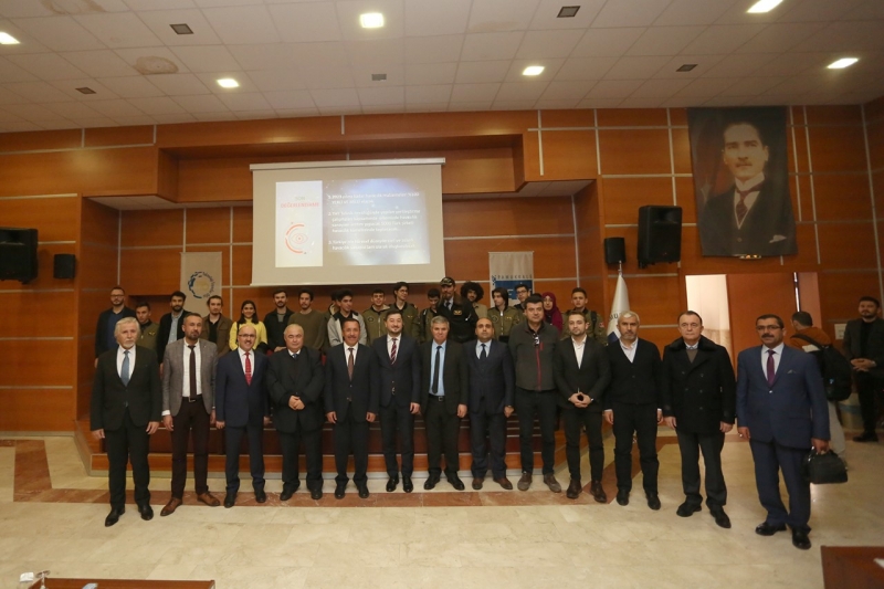 Tokel, Havacılık Sektörünün Yerli ve Milli Dönüşümünü PAÜ’de Anlattı