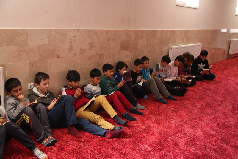 Tügva Denizli'den Kitap Okuma Etkinliği 				