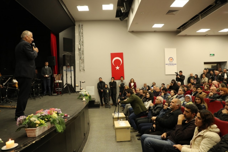 Ustalara taş çıkarttılar