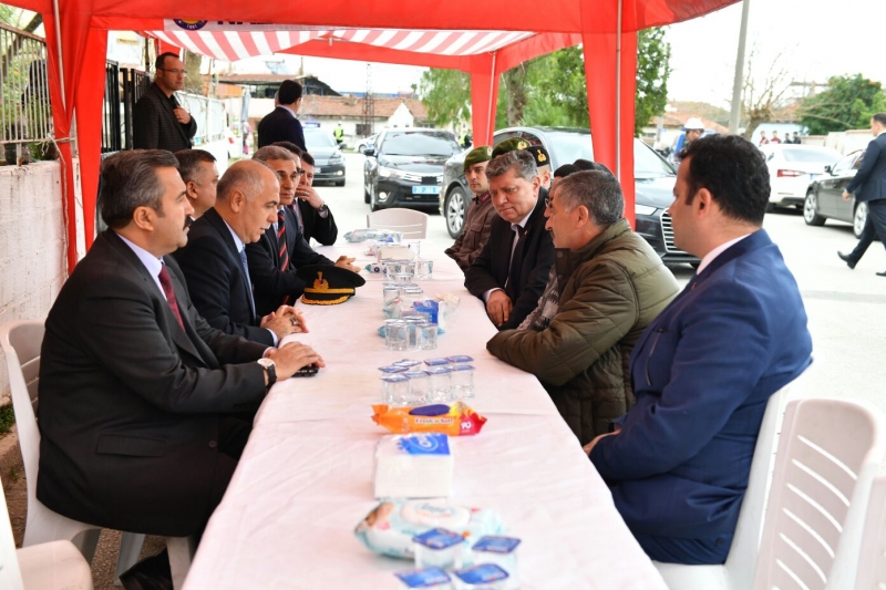 Valimizden Şehit Evine Taziye Ziyareti