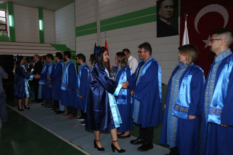 Yılın İlk Mezuniyet Töreni PAÜ Kale MYO Tarafından Gerçekleştirildi