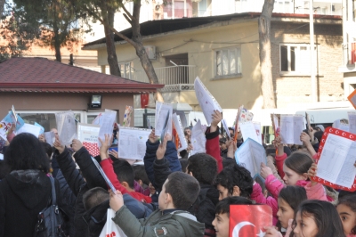 24 Mayıs ilkokulu Öğrencilerinin  Karne Sevinci